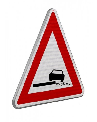Dopravní značka A28 - Nebezpečná krajnice